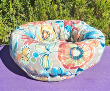 Outdoor canvas medium beds