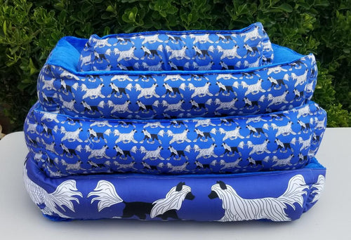 Crested Beds - LARGE Design Blue Trotting